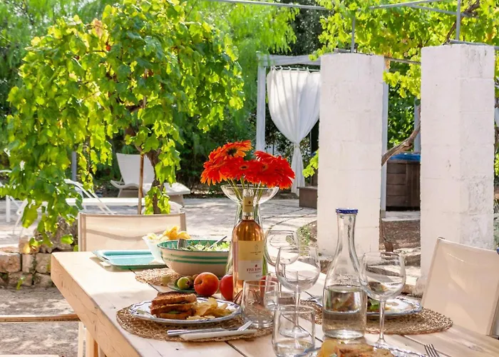 House With Jacuzzi Among Orchards In * Cisternino